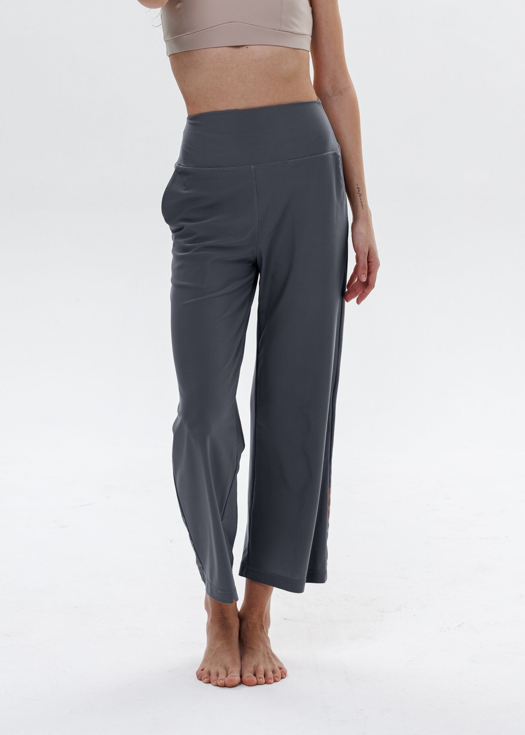 lea yoga grey (2)